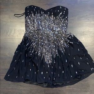 NEW Parker mini dress with sequence. Size M
